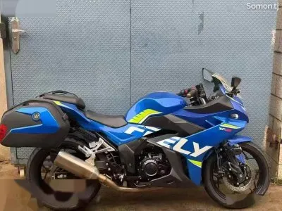 Мотоцикл Kawasaki GSX — миниатюра 4
