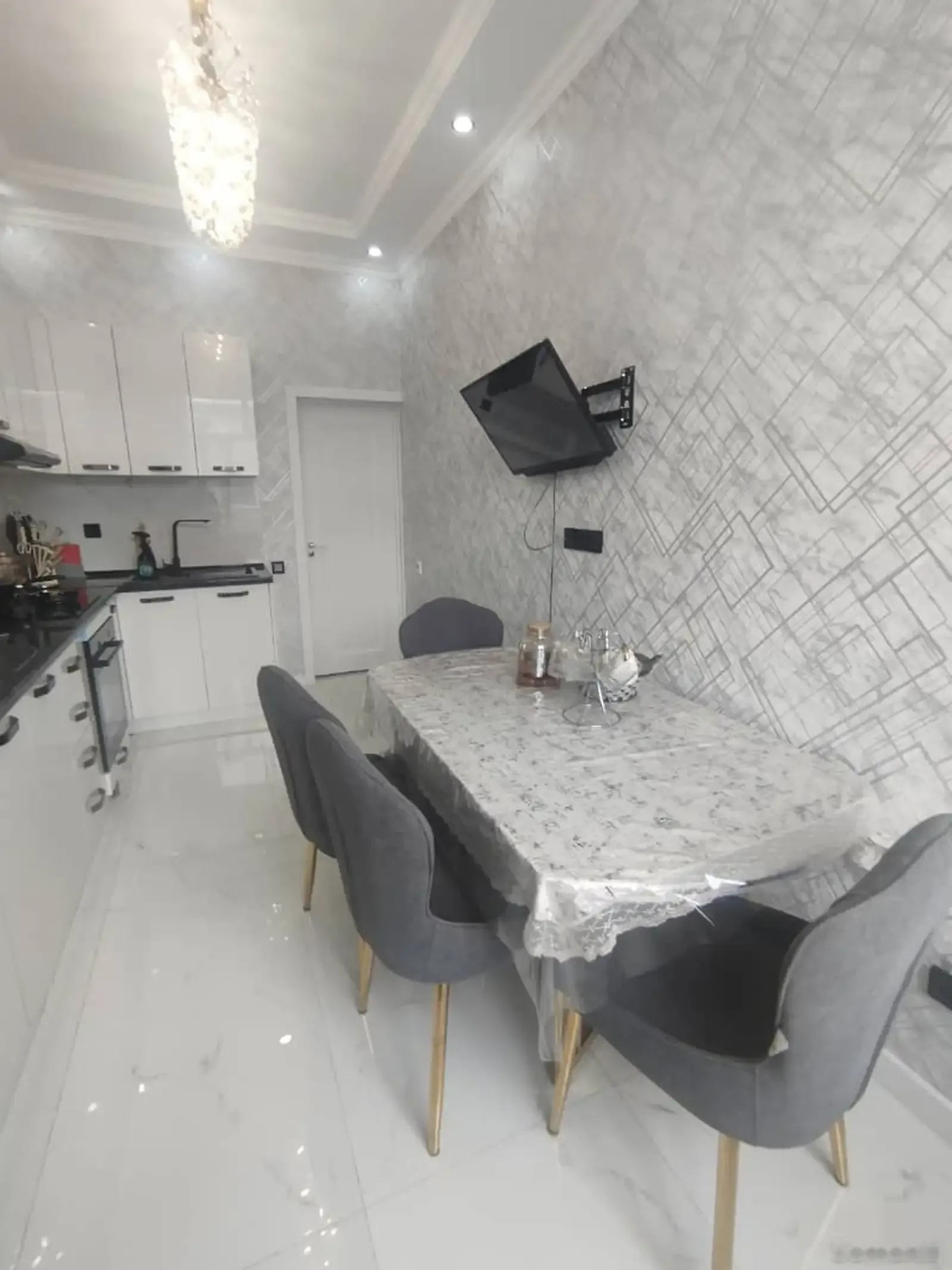 3-комн. квартира, 6 этаж, 80м², И.Сомони — миниатюра 1