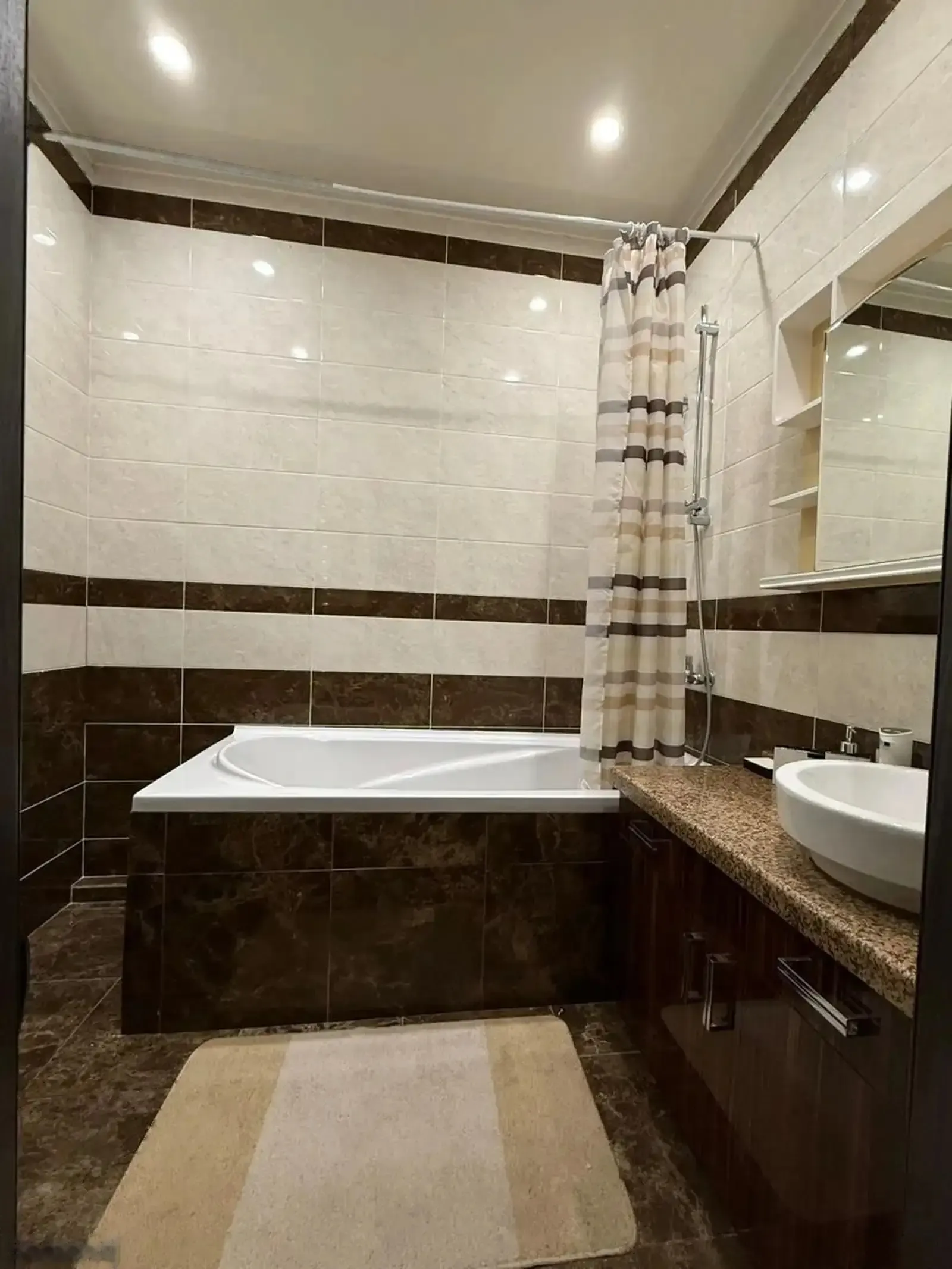4-комн. квартира, 5 этаж, 115м², Рудаки — миниатюра 9