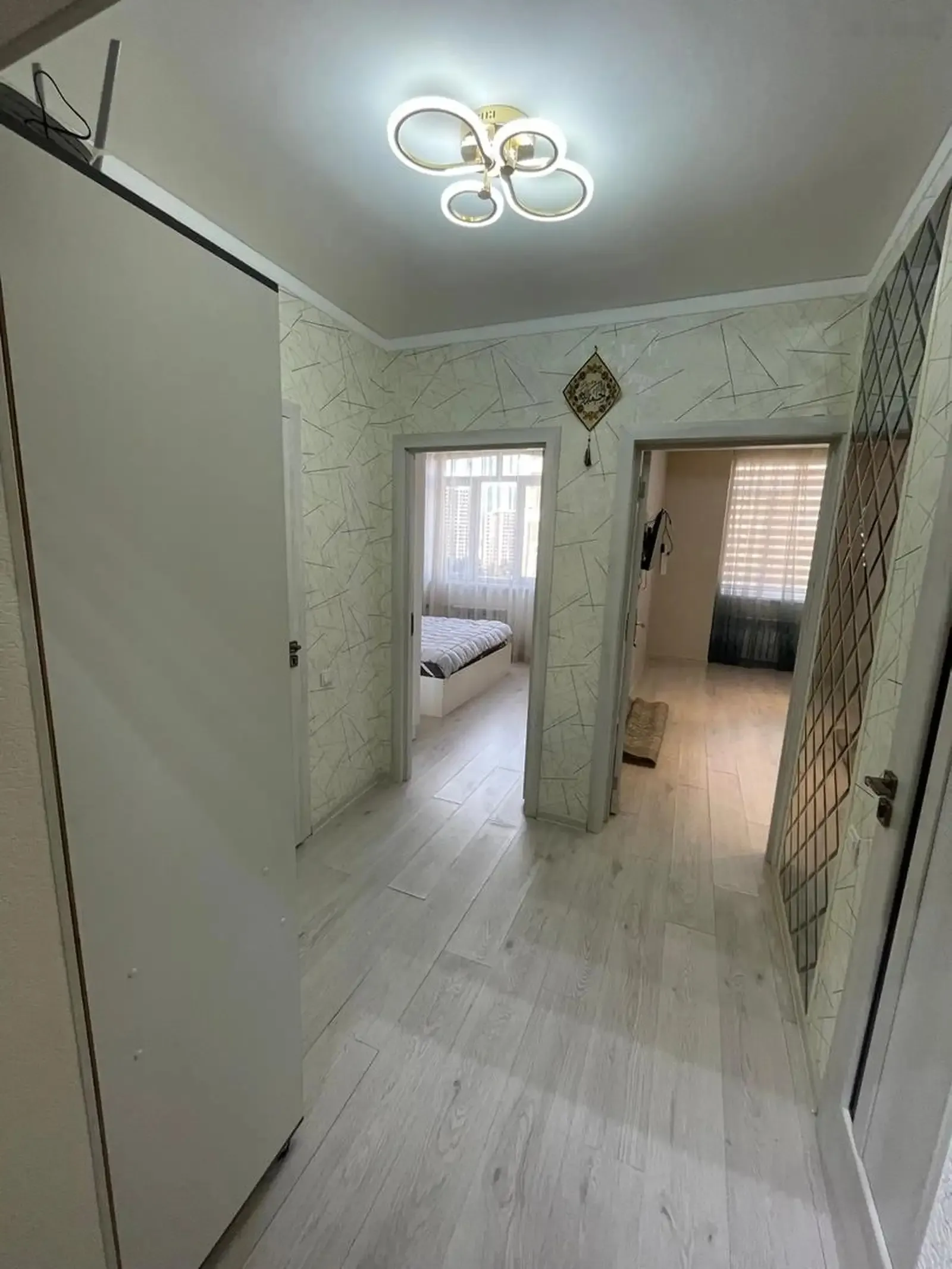 2-комн. квартира, 14 этаж, 53м², Овир (Пушти Гранд отель) — миниатюра 7
