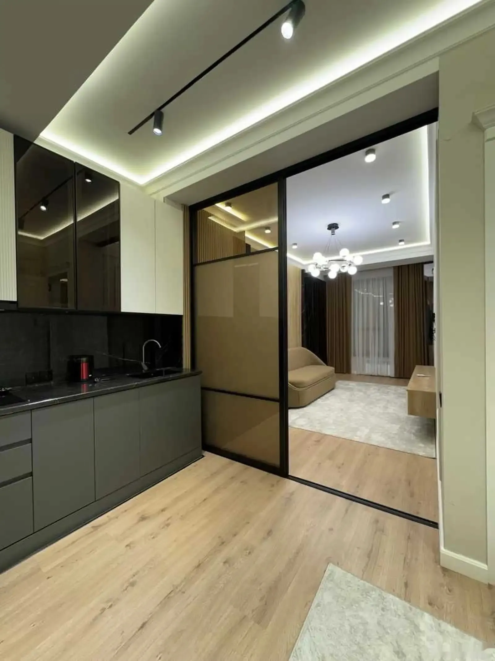 2-комн. квартира, 13 этаж, 70м², Шохмансур кинотеатр Ватан — миниатюра 4