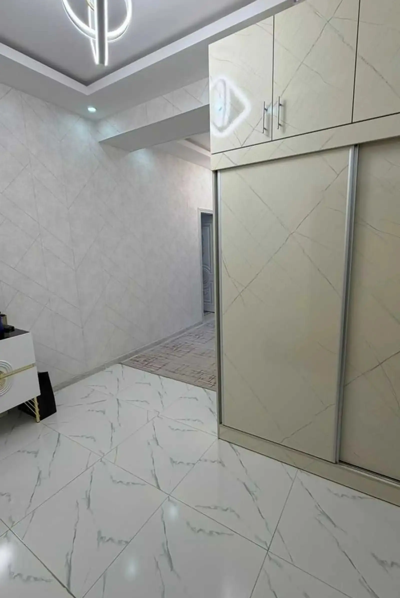 2-комн. квартира, 12 этаж, 79м², южный — миниатюра 9