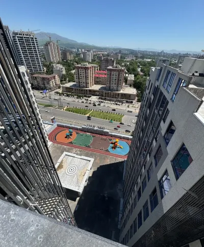 3-комн. квартира, 19 этаж, 83 м², Сино, 101 мкр — миниатюра 2