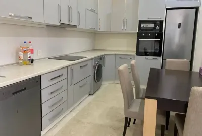 3-комн. квартира, 10 этаж, 140 м², 82 мкр — миниатюра 9