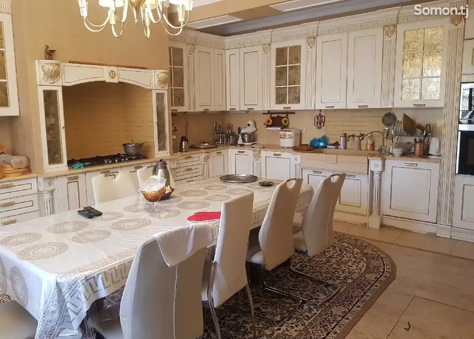 2-этажный, 12 комнатный дом, 900 м², Сомони