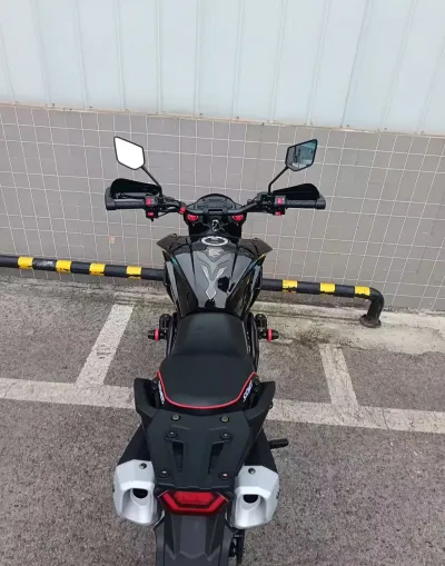 Мотоцикл 300куба