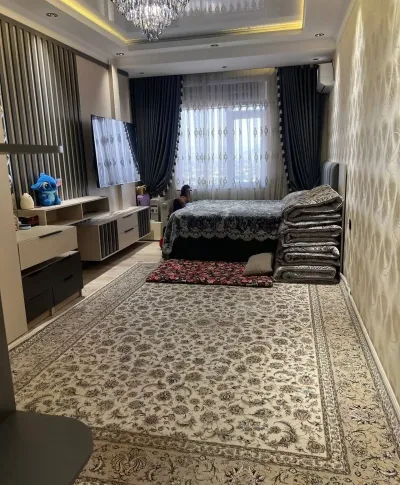 2-комн. квартира, 11 этаж, 77 м²,  65 мкр — миниатюра 1