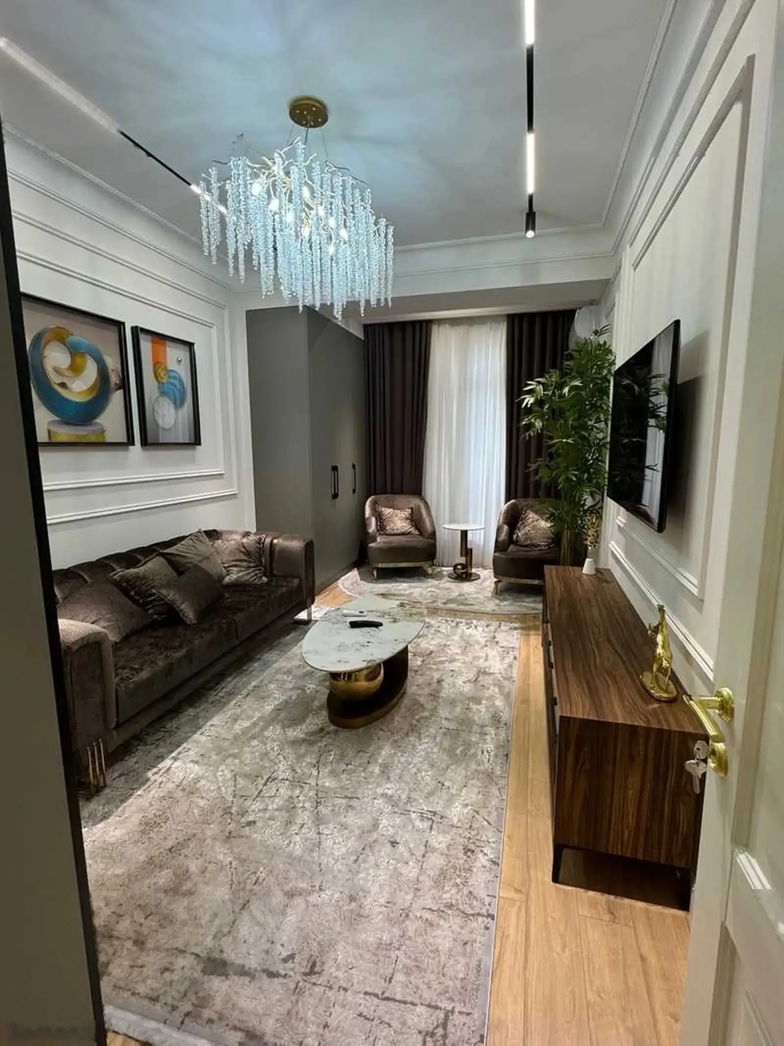 2-комн. квартира, 17 этаж, 64м², м.Турсунзода 14/ — миниатюра 2