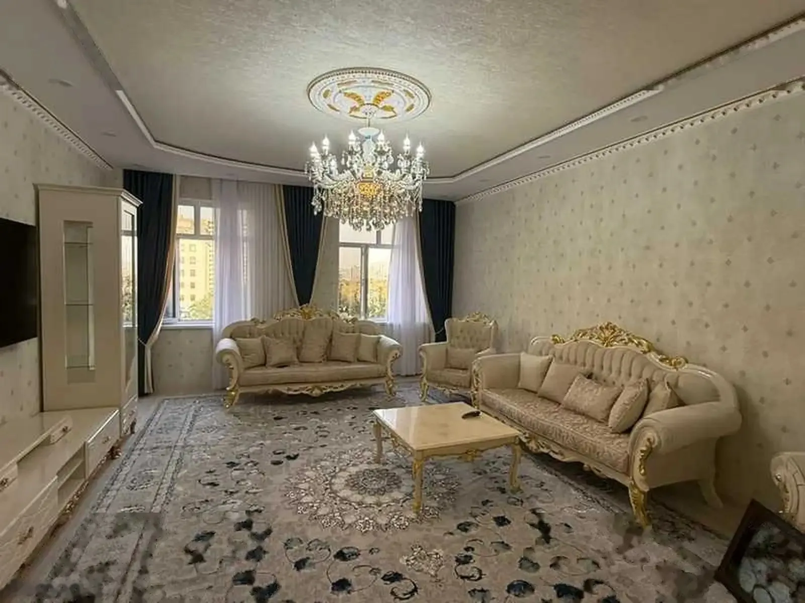 3-комн. квартира, 8 этаж, 145м², Исмоили Сомони — миниатюра 2