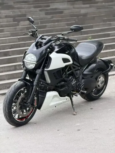 Мотоцикл Dugati