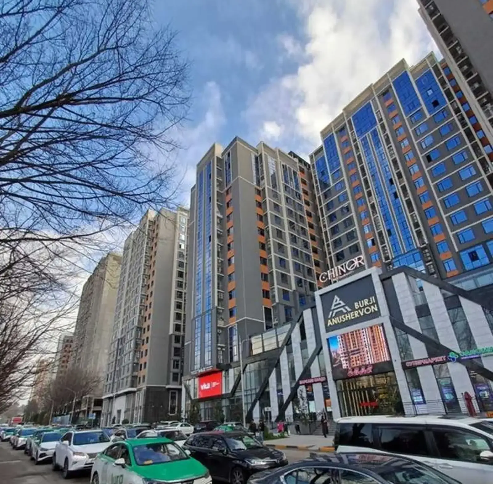 3-комн. квартира, 13 этаж, 108 м², Спартак, Ёвар