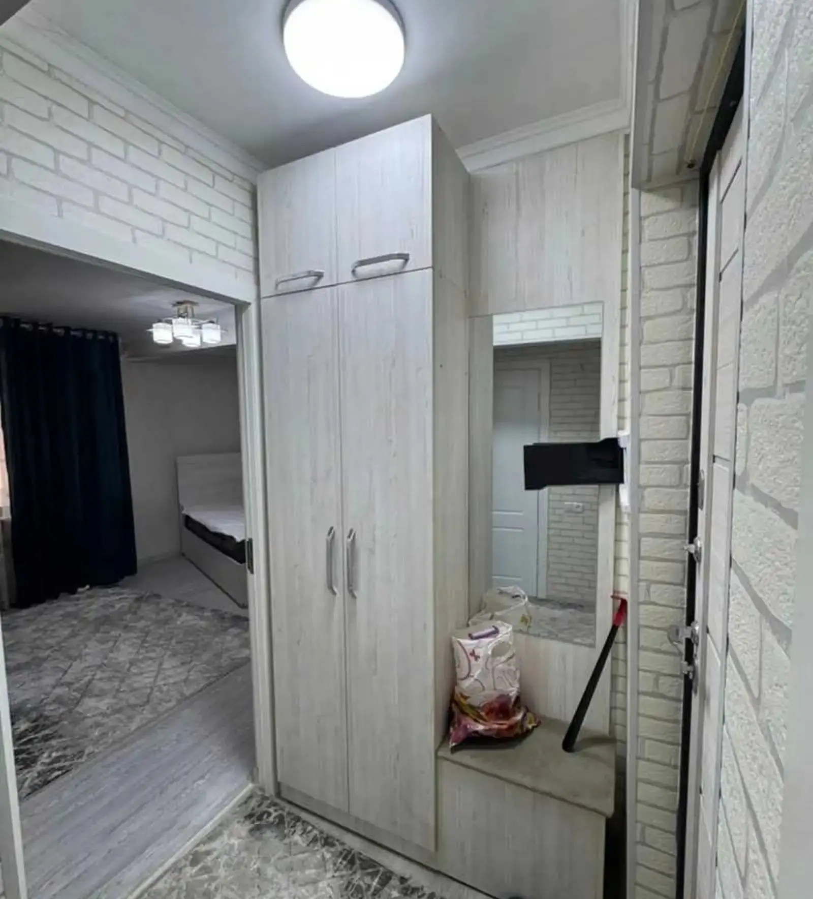 3-комн. квартира, 3 этаж, 59м², 102 мкр — миниатюра 7