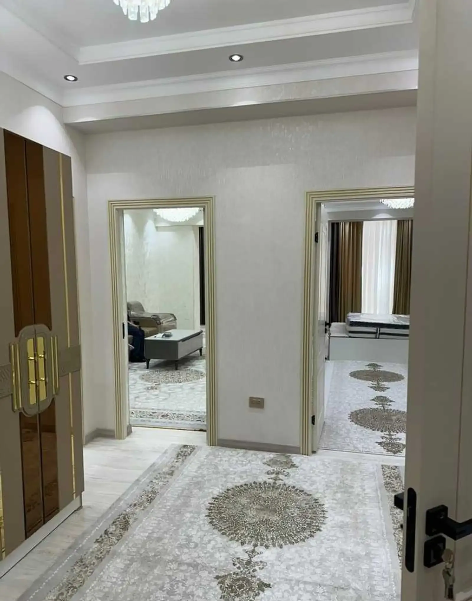 2-комн. квартира, 5 этаж, 80м², И.Сомони — миниатюра 1