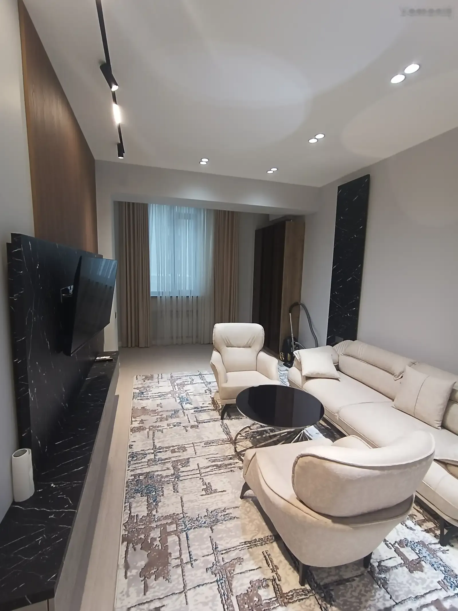 2-комн. квартира, 11 этаж, 76м², Шохмансур — миниатюра 1