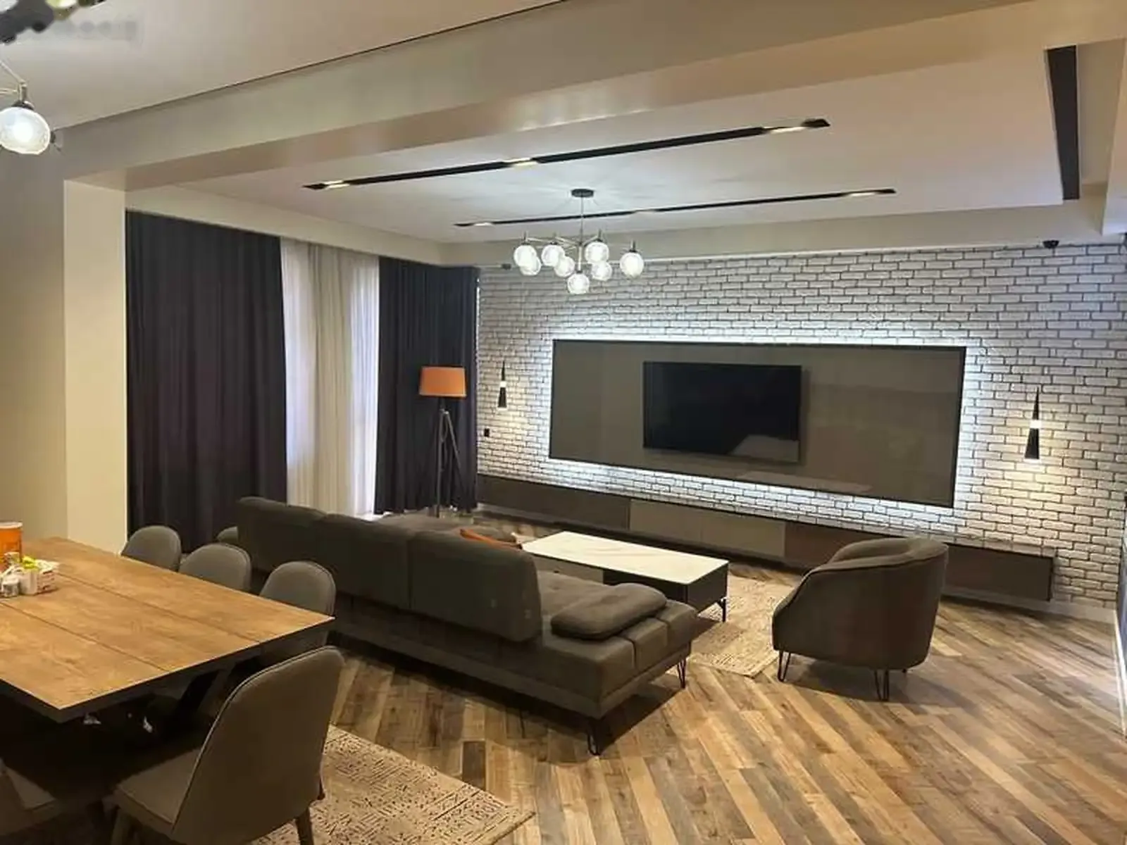 2-комн. квартира, 5 этаж, 107м², И. Сомони — миниатюра 1