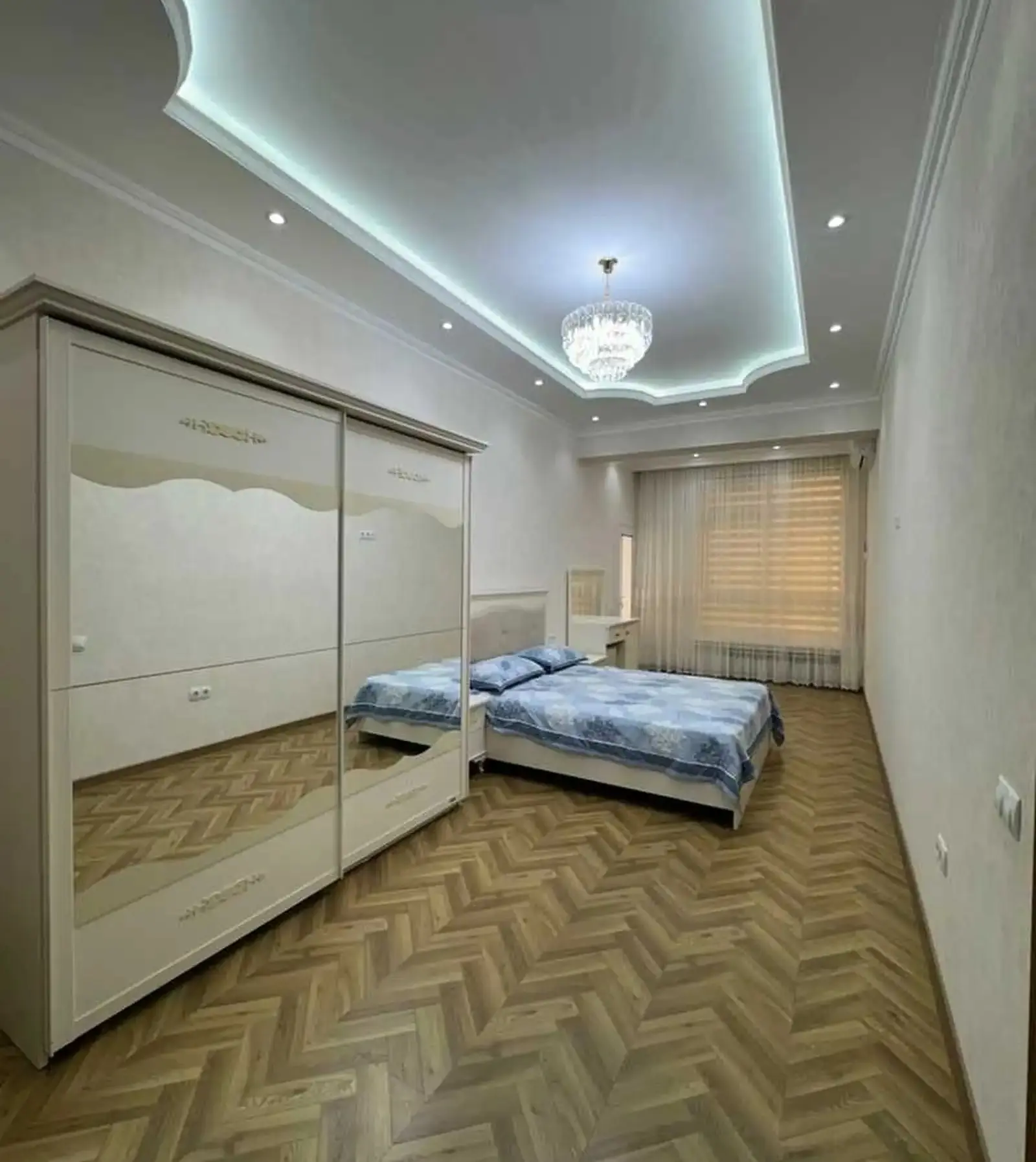 3-комн. квартира, 7 этаж, 100м², И.Сомони — миниатюра 1