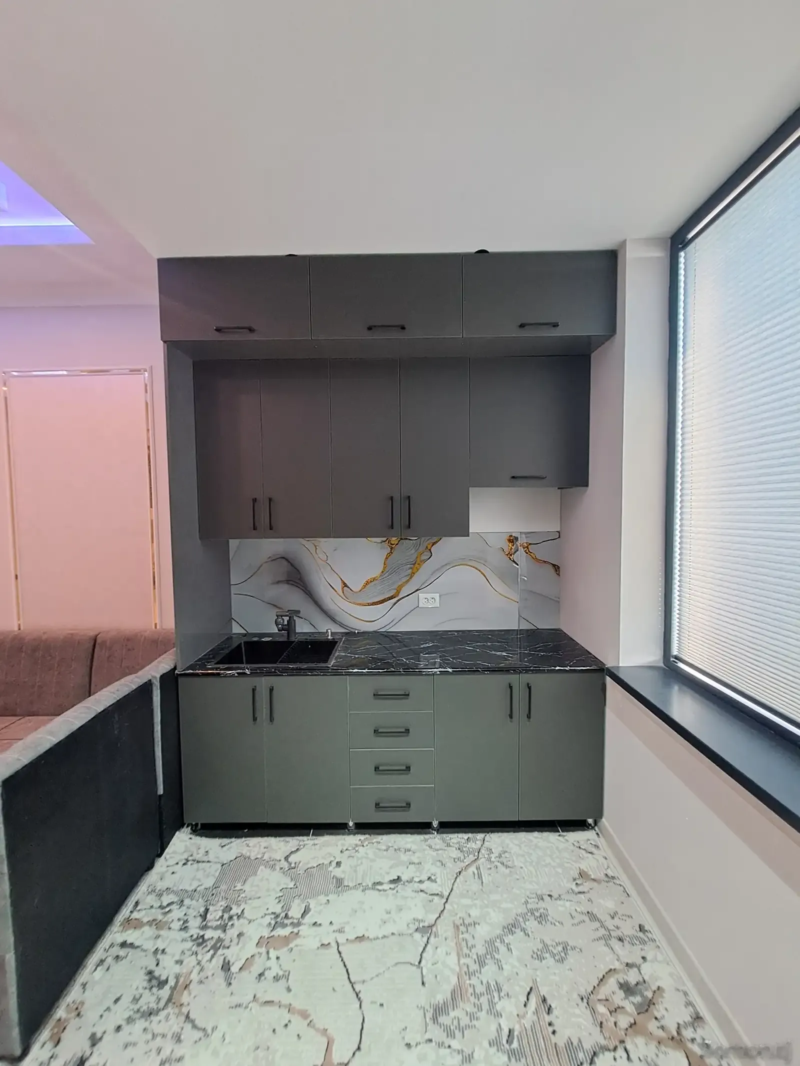 2-комн. квартира, 11 этаж, 65 м², 12мкр — миниатюра 5
