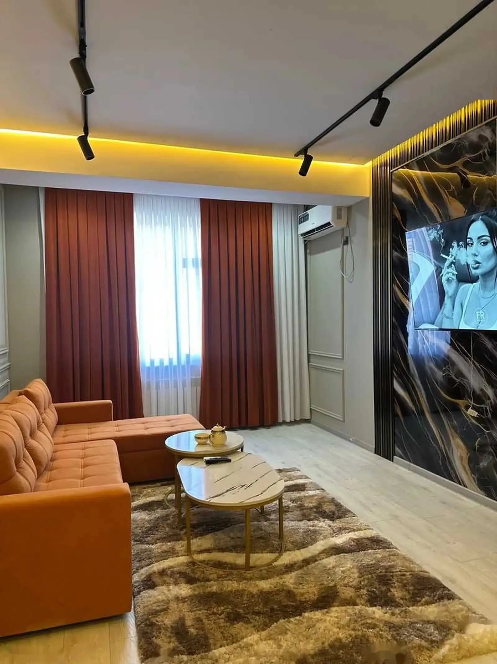 2-комн. квартира, 13 этаж, 63м², И.Сомони — миниатюра 1
