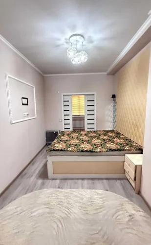 2-комн. квартира, 4 этаж, 78м², Шохмансур 4 дома