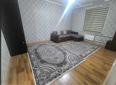 3-комн. квартира, 1 этаж, 78м², Сино 33 мкр