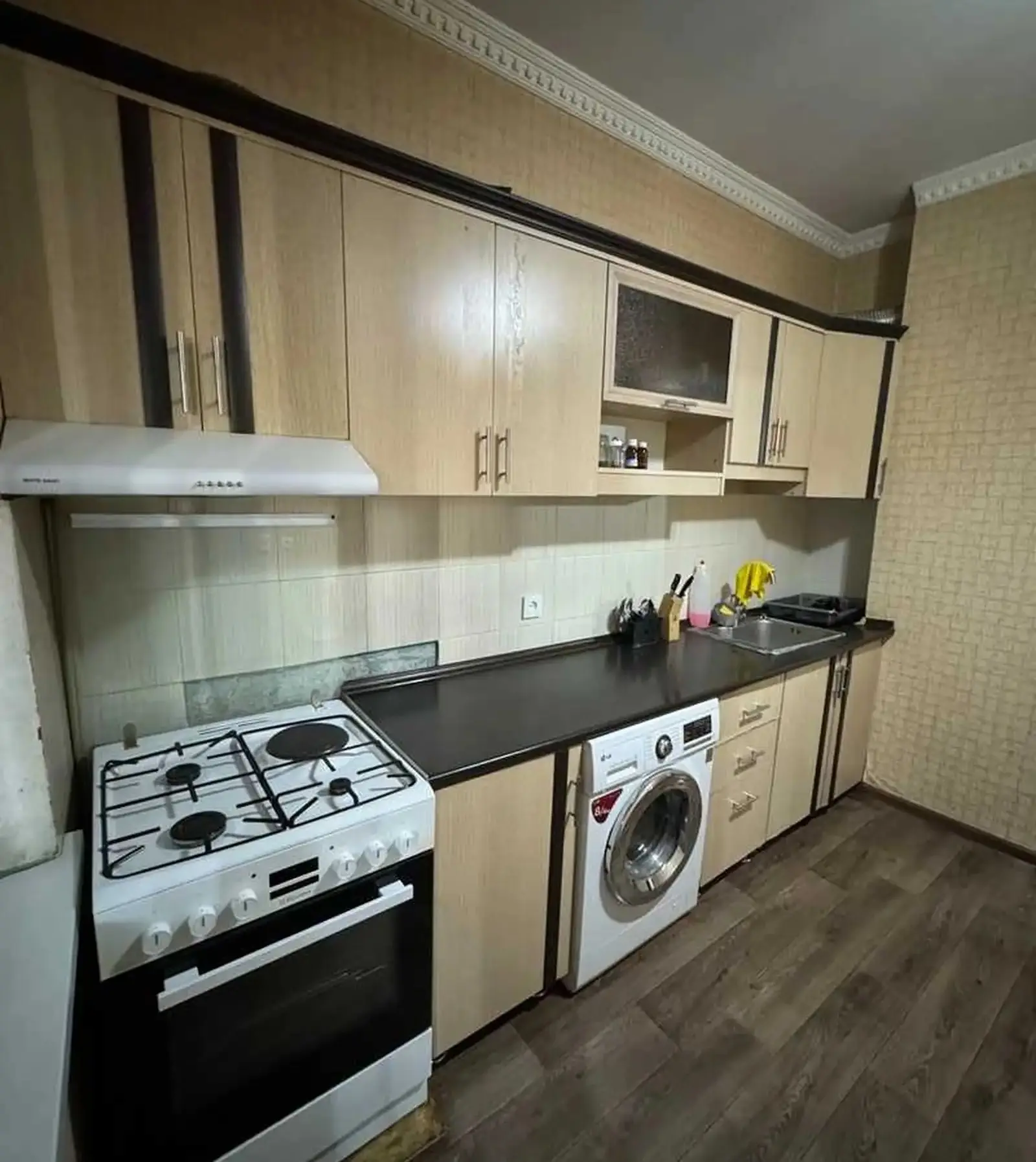 3-комн. квартира, 7 этаж, 85м², 84 мкр — миниатюра 2