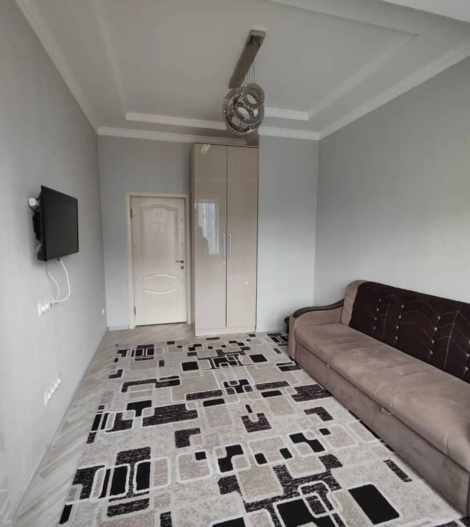 3-комн. квартира, 7 этаж, 90м², И. Сомони, Славянский, пушти загс — миниатюра 3