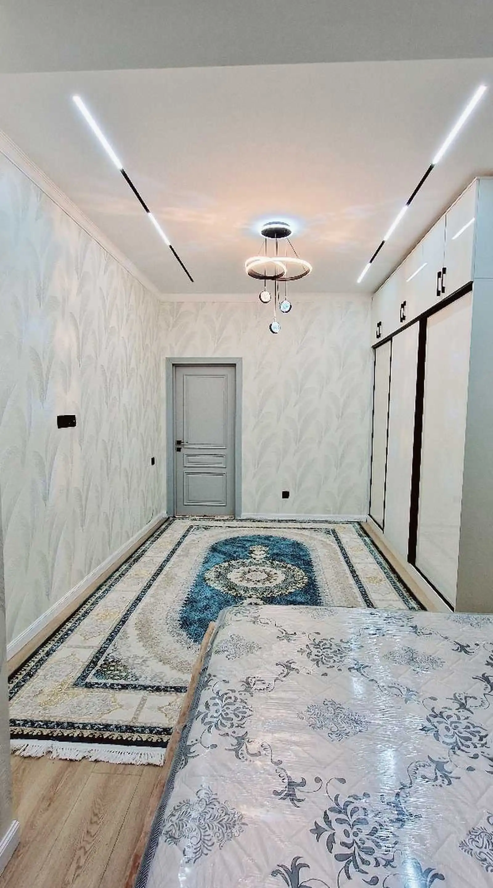 3-комн. квартира, 8 этаж, 110м², 33 мкр, назди Управление ГАИ, бари Лицей Умари Хайём — миниатюра 2