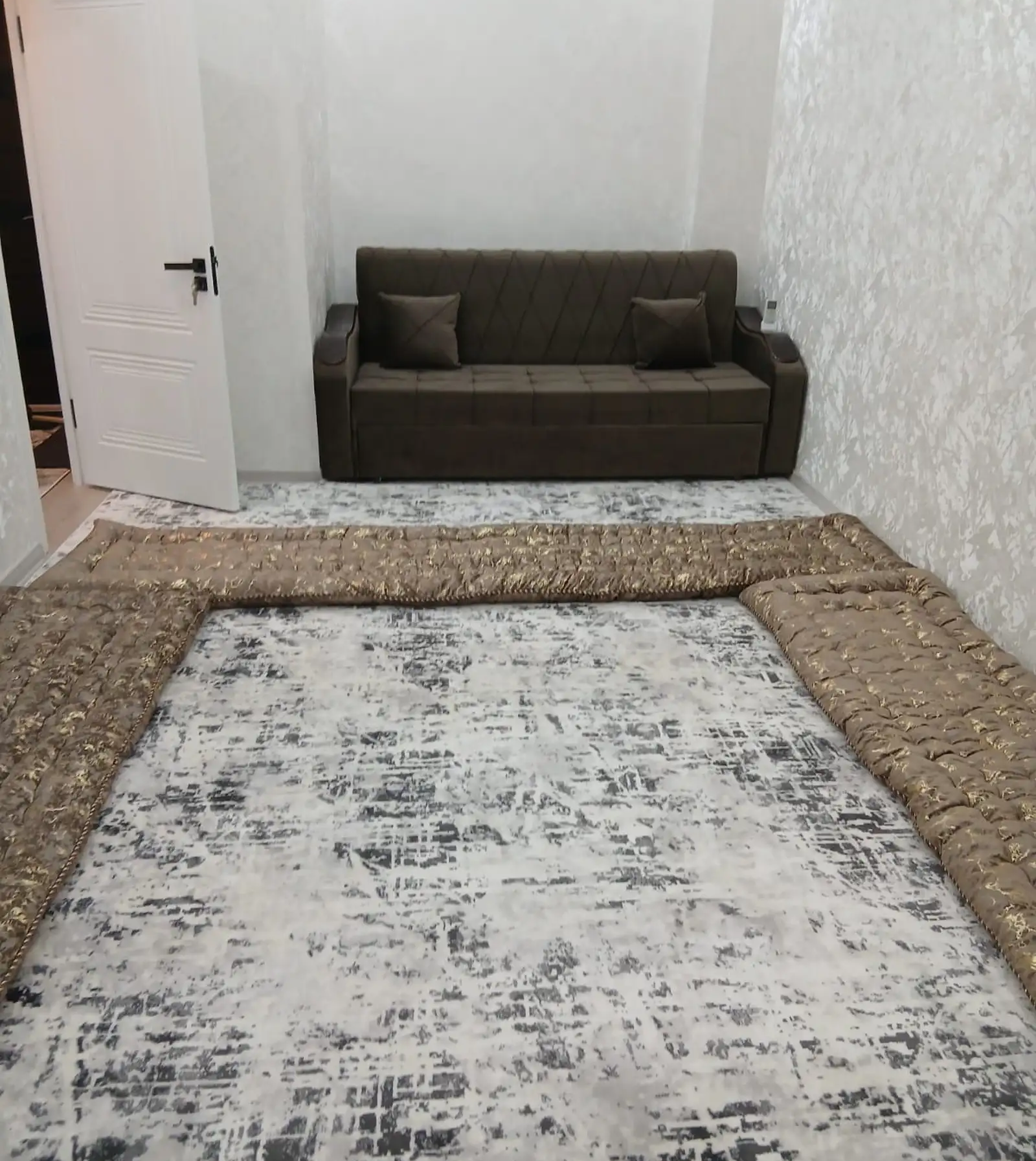 2-комн. квартира, 12 этаж, 55м², Шохмансур Голубой экран ру баруи Пайкар — миниатюра 1