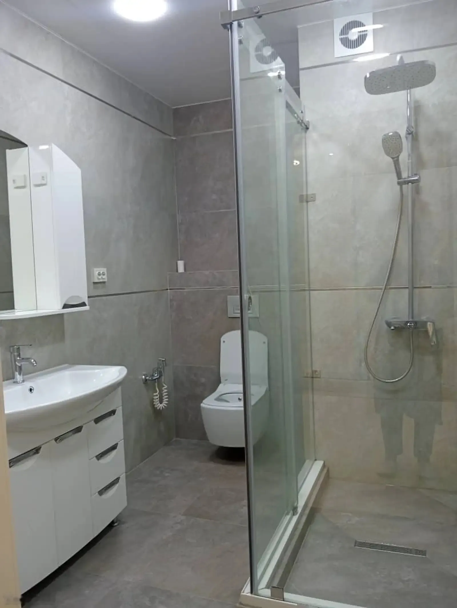 2-комн. квартира, 9 этаж, 90м², бари парламент — миниатюра 12
