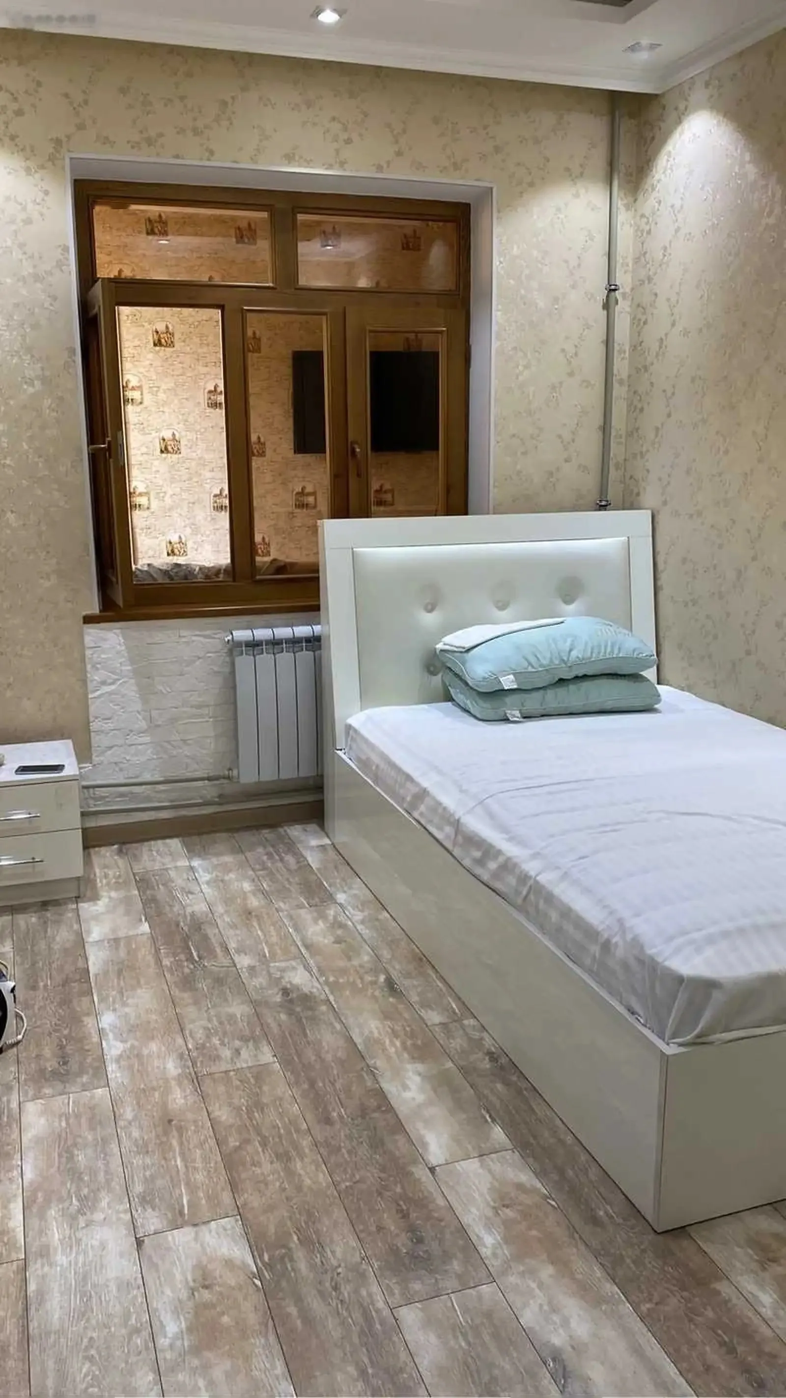 3-комн. квартира, 3 этаж, 95м², Автовокзал — миниатюра 1