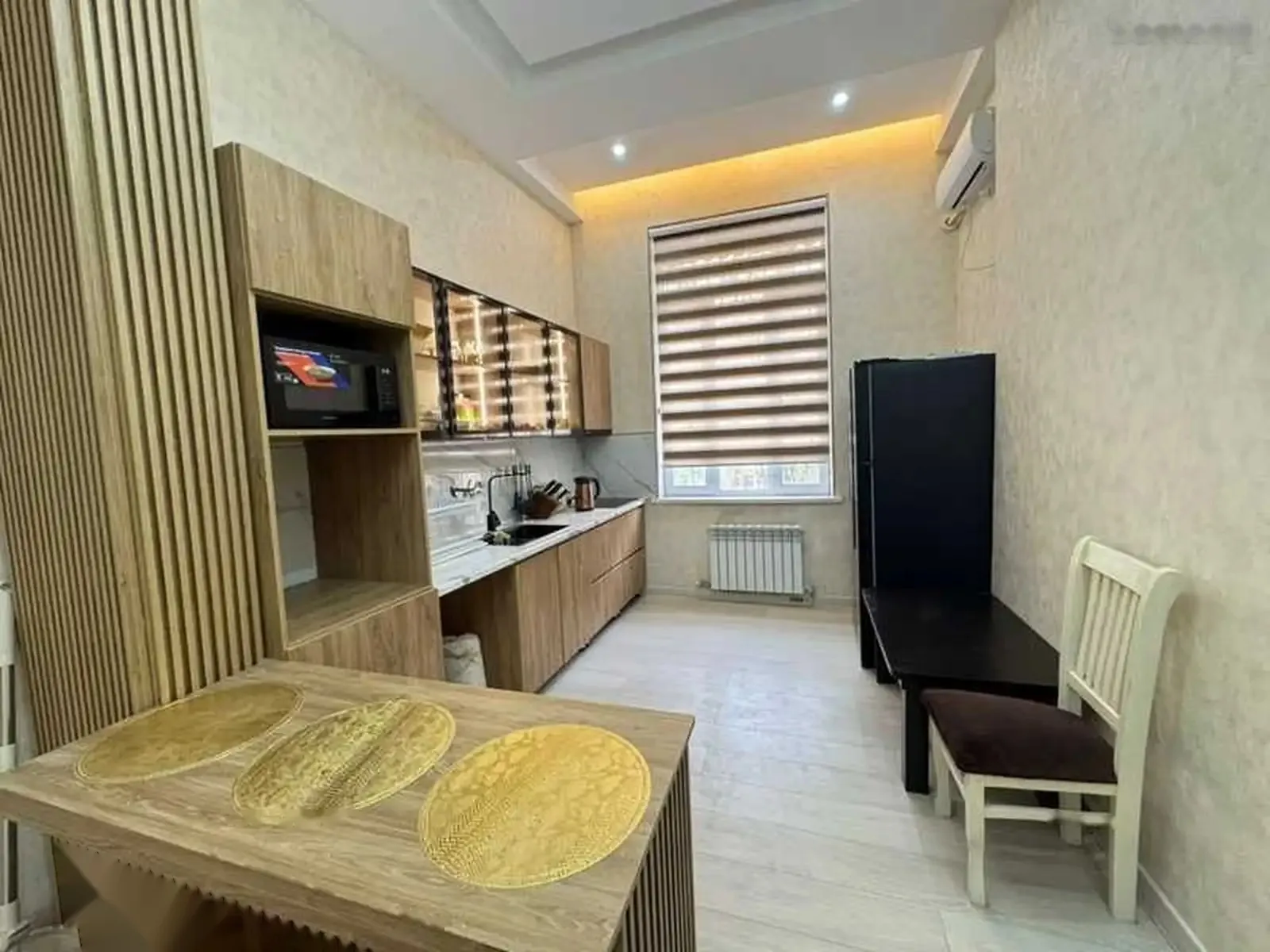 3-комн. квартира, 2 этаж, 120м², 82мкр — миниатюра 7