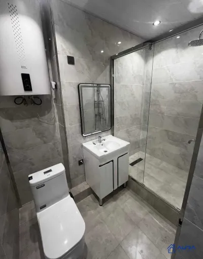 2-комн. квартира, 15 этаж, 61 м², Фирдавси — миниатюра 9