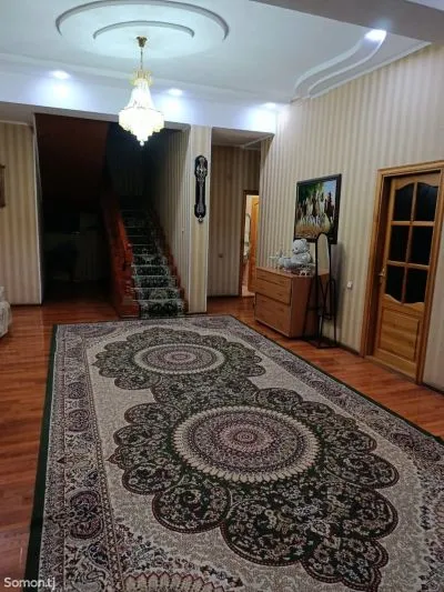 3-этажный, 10 комнатный дом, 700 м², Фирдавси, 7 Ахтар, назди гимназия