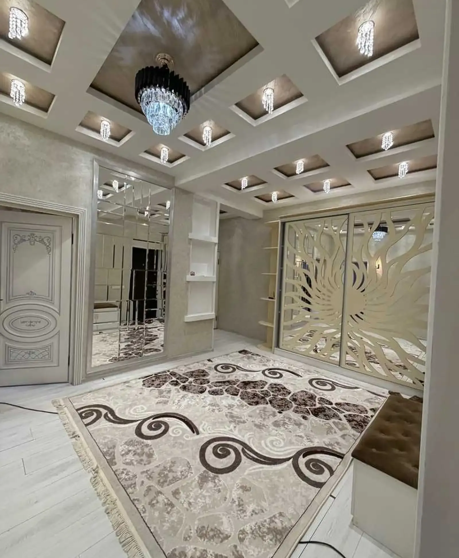 3-комн. квартира, 5 этаж, 96м², Шоҳмансур, Танка — миниатюра 1