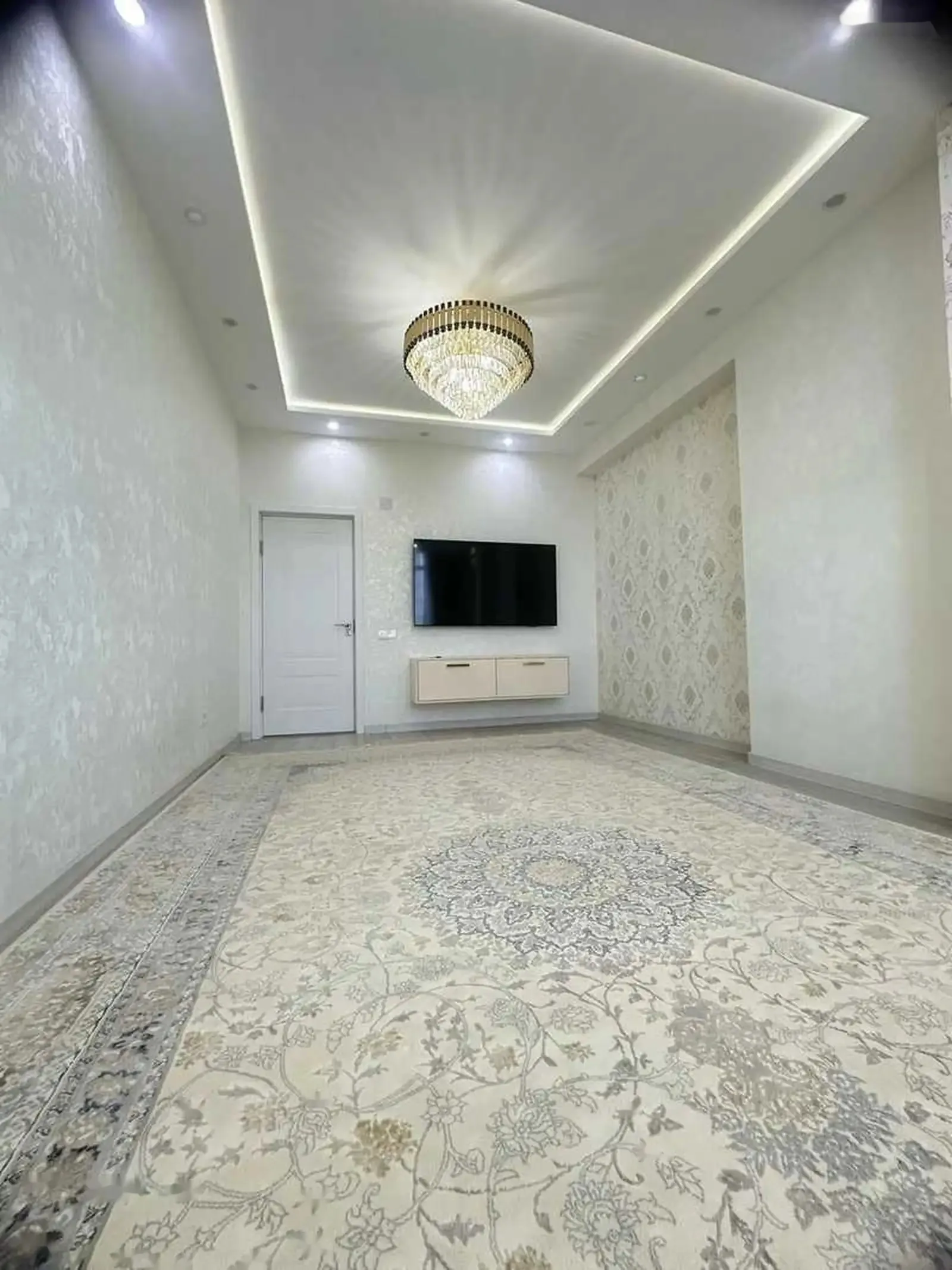 3-комн. квартира, 10 этаж, 77м², Шохмансур(Аэропорт) — миниатюра 1