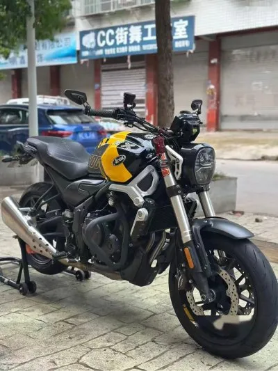 Мотоцикл Voge 500 RR