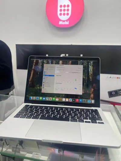 Ноутбук macbook pro 256/