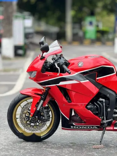 Мотоцикл Honda cbr