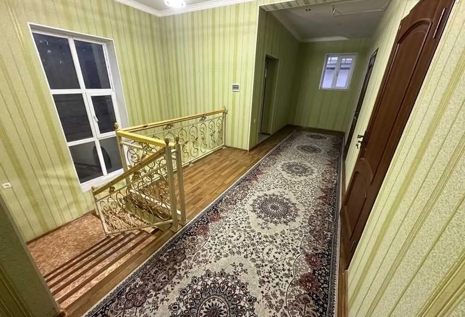 2-этажный, 6 комнатный дом, 330 м², 9 км — миниатюра 4
