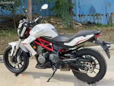 Мотоцикл Benelli — миниатюра 1