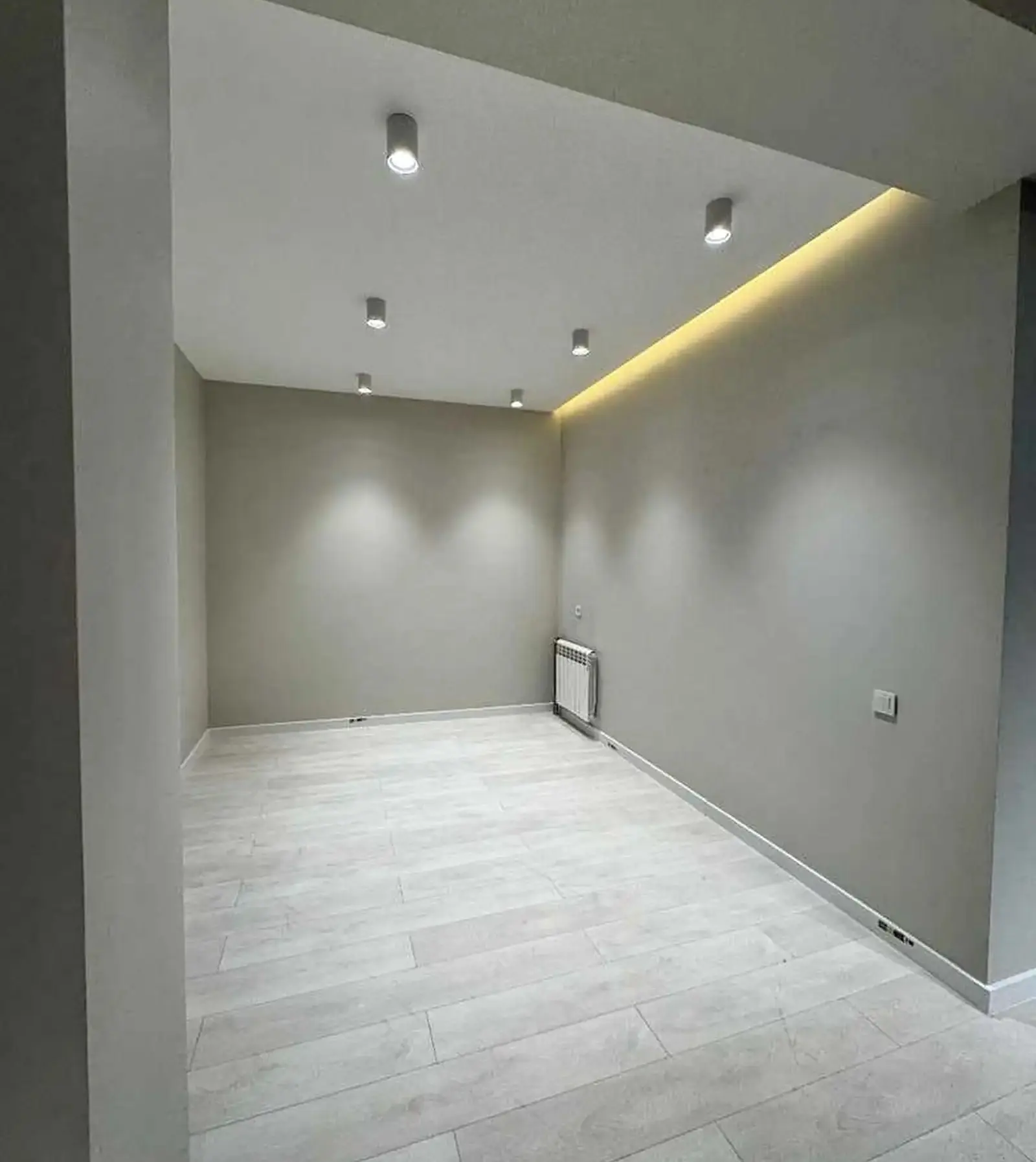2-комн. квартира, 10 этаж, 63м², 2 роддом — миниатюра 3