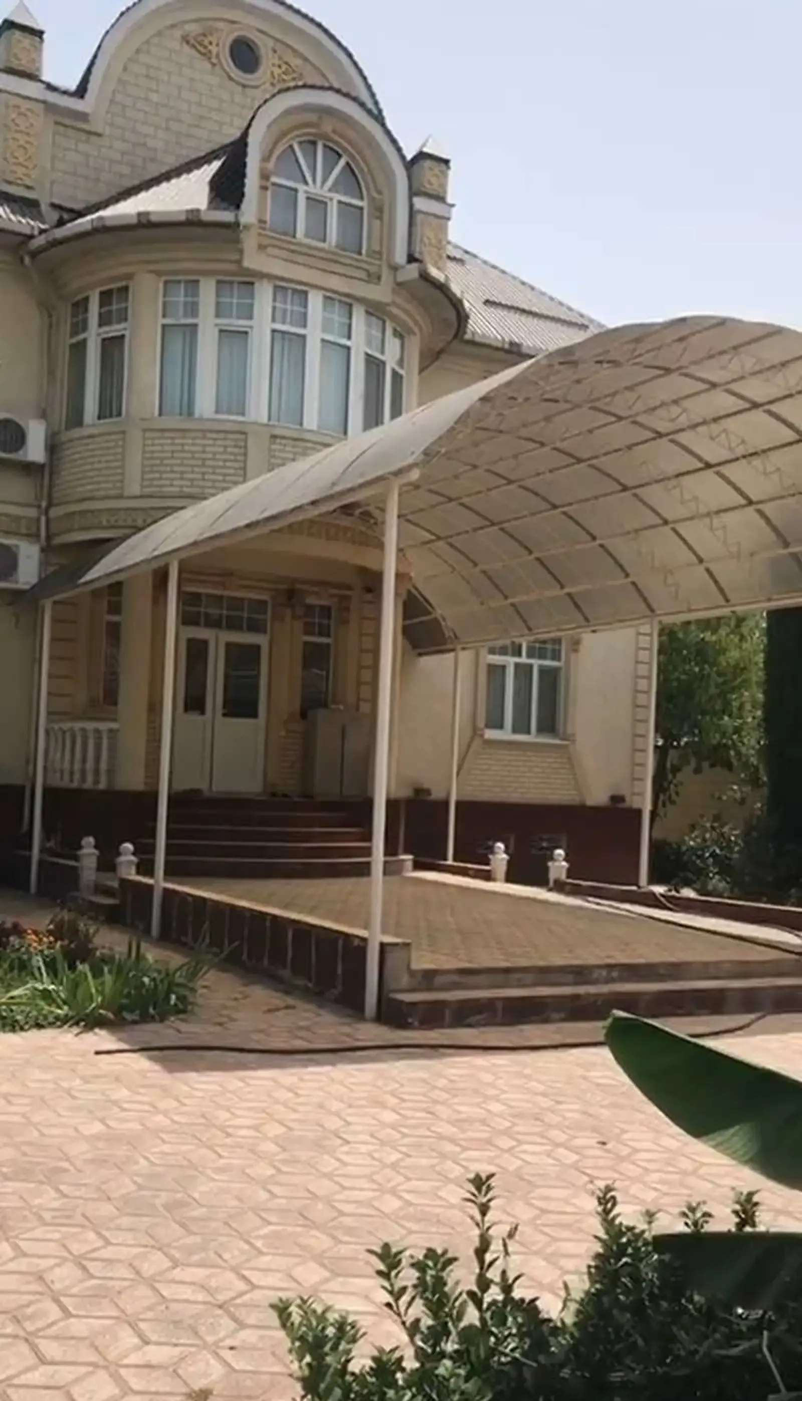 3-этажный, 10 комнатный дом, 600 м², Фирдавси — миниатюра 2