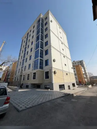 3-комн. квартира, 8 этаж, 83 м², 19 мкр — миниатюра 1