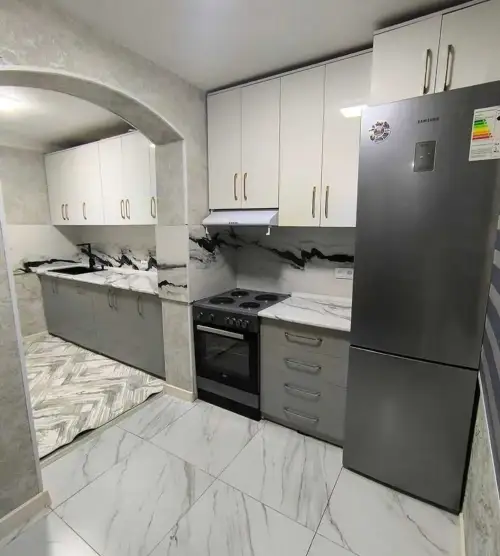 5-комн. квартира, 3 этаж, 90 м², Фирдавси — миниатюра 10