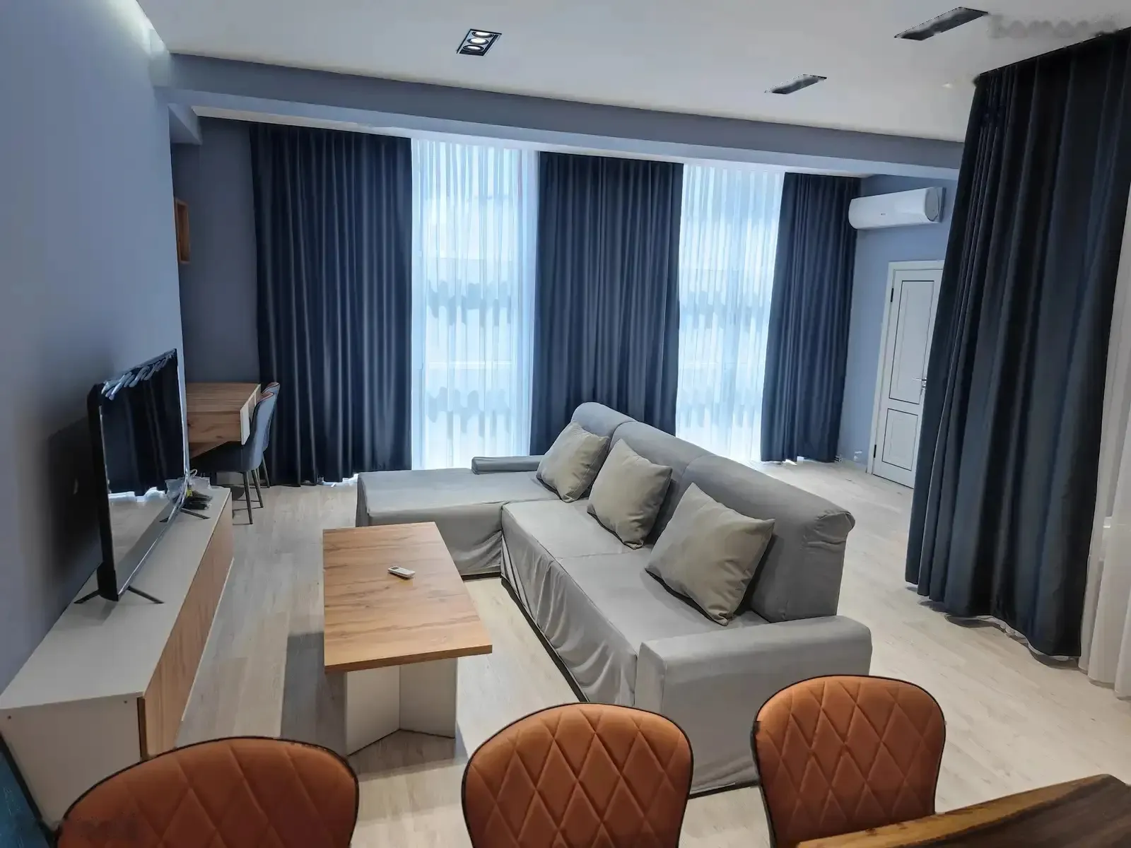 1-комн. квартира, 5 этаж, 50 м², Садбарг — миниатюра 1