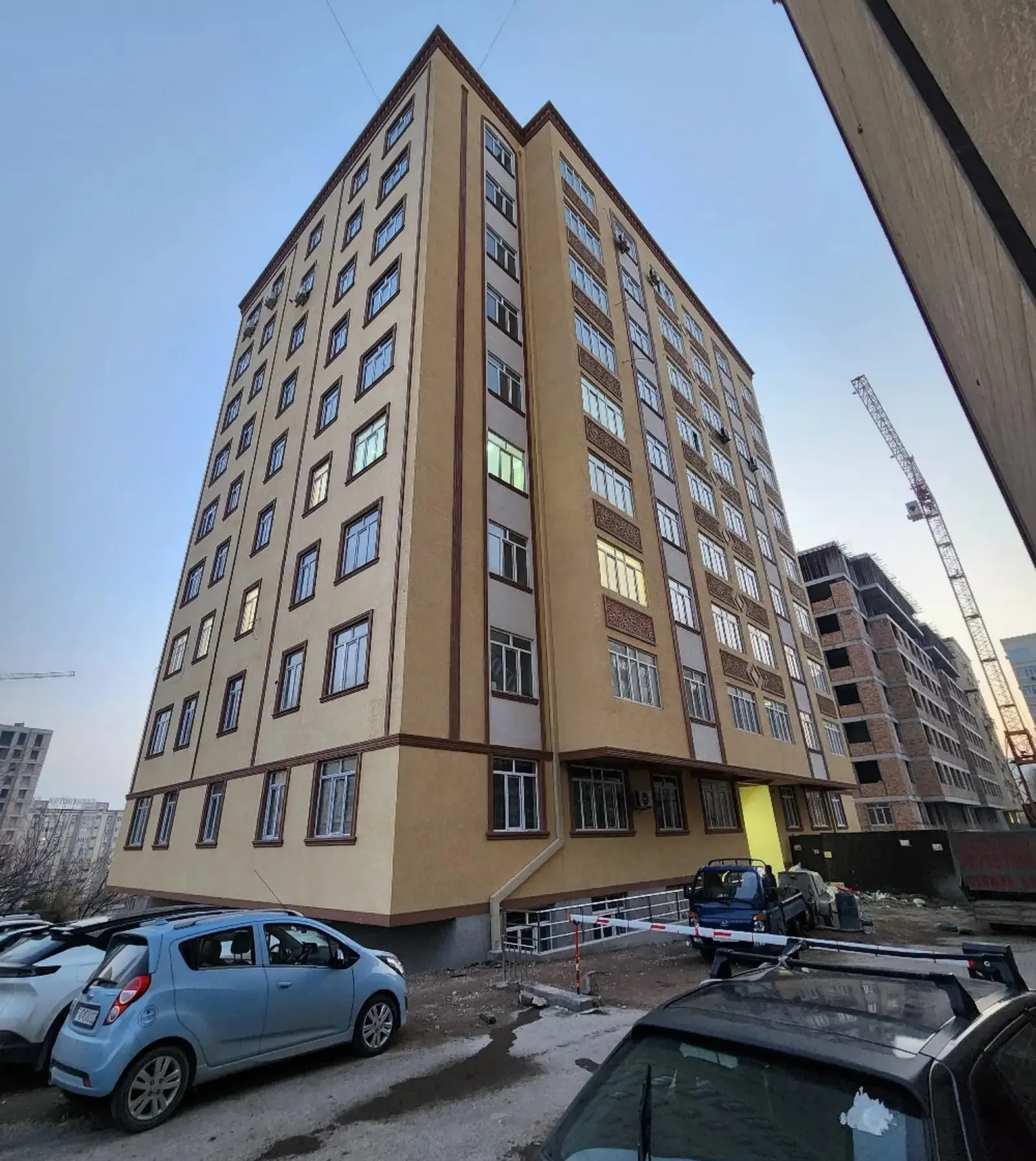 2-комн. квартира, 1 этаж, 65м², 18 мкр