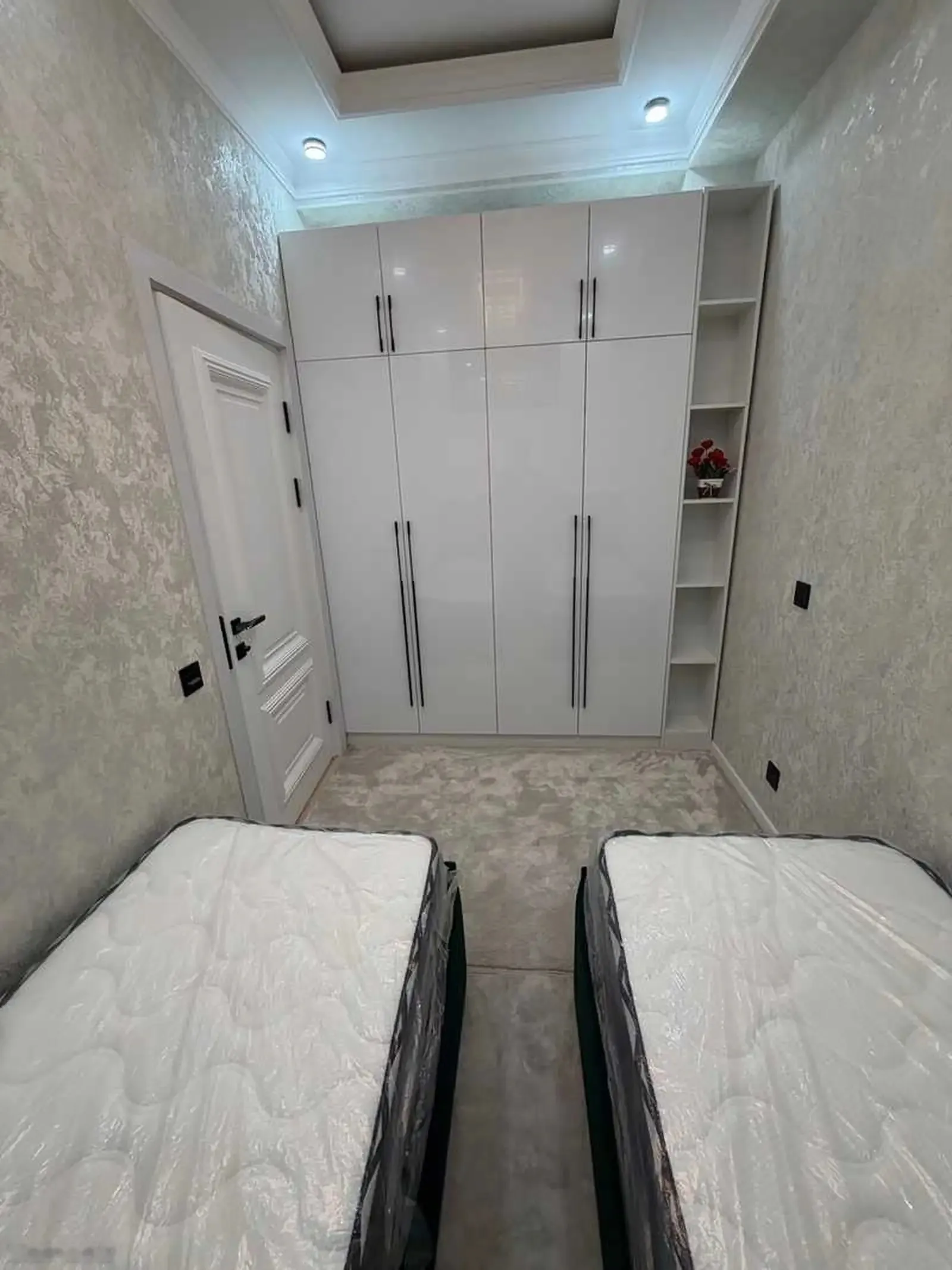 3-комн. квартира, 9 этаж, 65м², 82 мкр — миниатюра 4