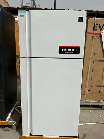 Холодильник Hitachi — миниатюра 1