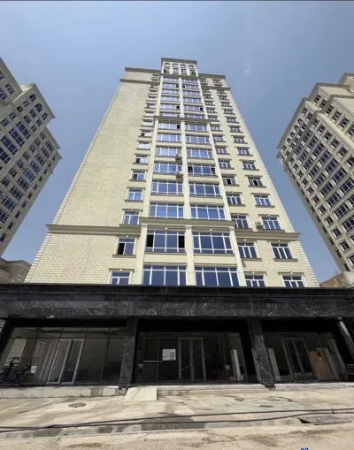 3-комн. квартира, 17 этаж, 92 м², Сино,104 мкр — миниатюра 1