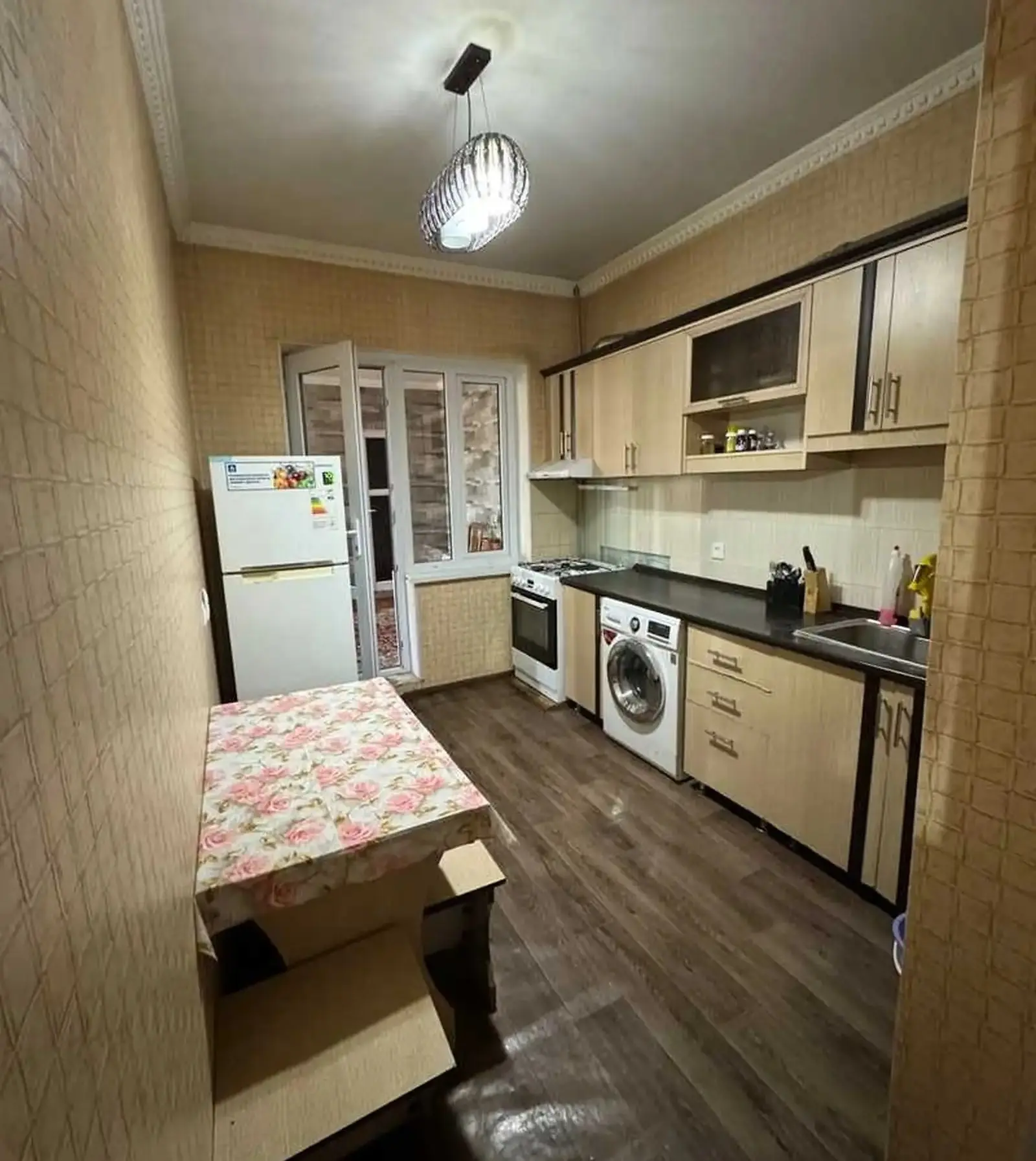 3-комн. квартира, 7 этаж, 85м², 84 мкр — миниатюра 1